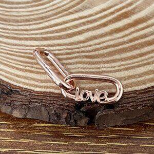 Pandora ME Styling Love Word Link